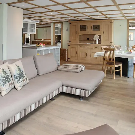 Chesa Piz Mezdi - St- Moritz By Interhome סנט מוריץ