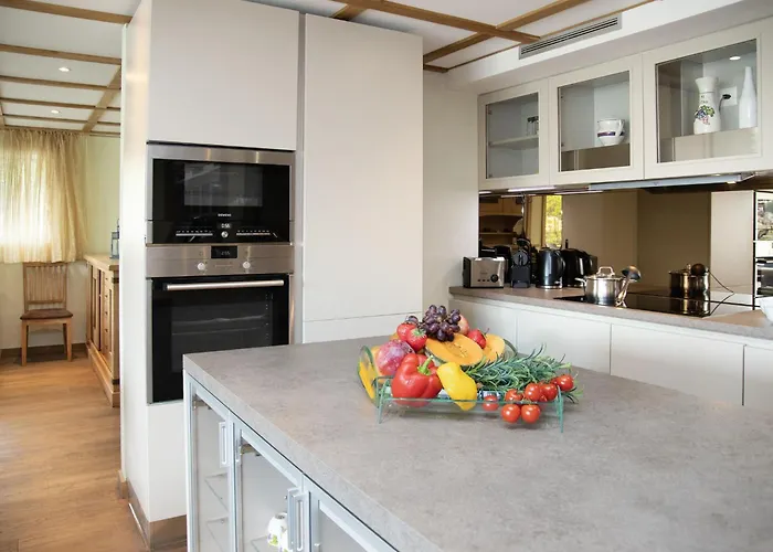 Apartman Chesa Piz Mezdi - St- Moritz By Interhome