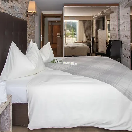 Chesa Piz Mezdi - St- Moritz By Interhome Saint-Moritz