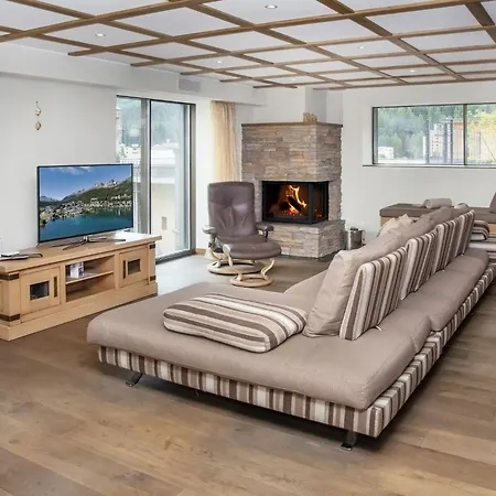 Apartamento Chesa Piz Mezdi - St- Moritz By Interhome *