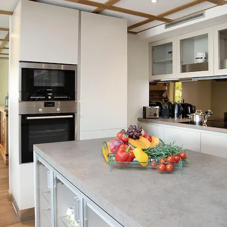 Apartamento Chesa Piz Mezdi - St- Moritz By Interhome